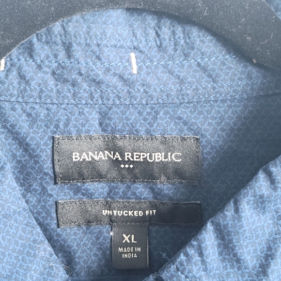 Banana Republic Men’s Long Sleeve Shirt Size XL NWT - Picture 3 of 6